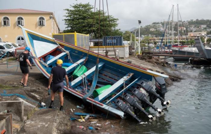     Près de 162 kg de marijuana à destination de la Martinique interceptés à bord d'une pirogue

