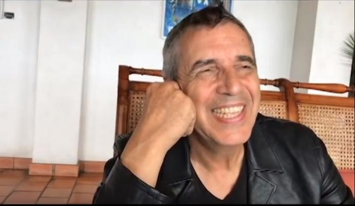     Quand Julien Clerc se livre sur son grand-père guadeloupéen (VIDEO)

