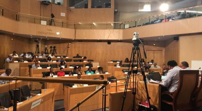     Séance plénière à la CTM : suivez le débat des orientations budgétaires 2018

