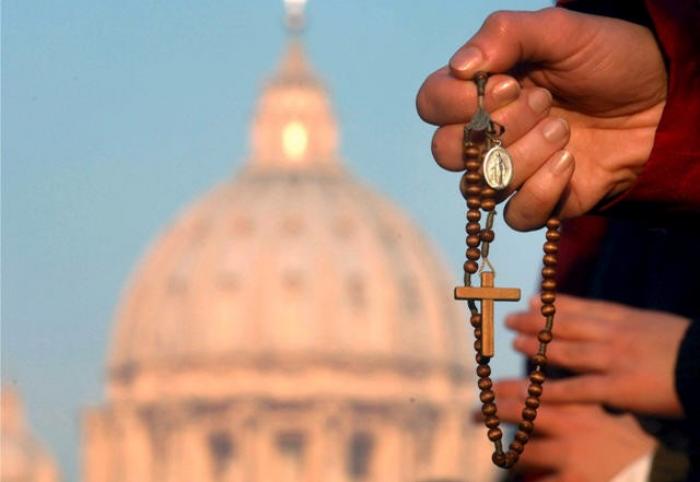     Soupçons d'attouchements sexuels : Le prêtre sera jugé le 17 mai 2016

