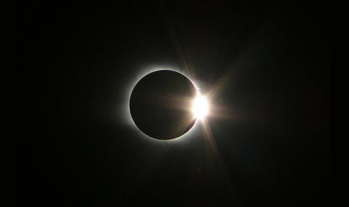     Une eclipse partielle visible en Guadeloupe ce lundi 21 août 2017 

