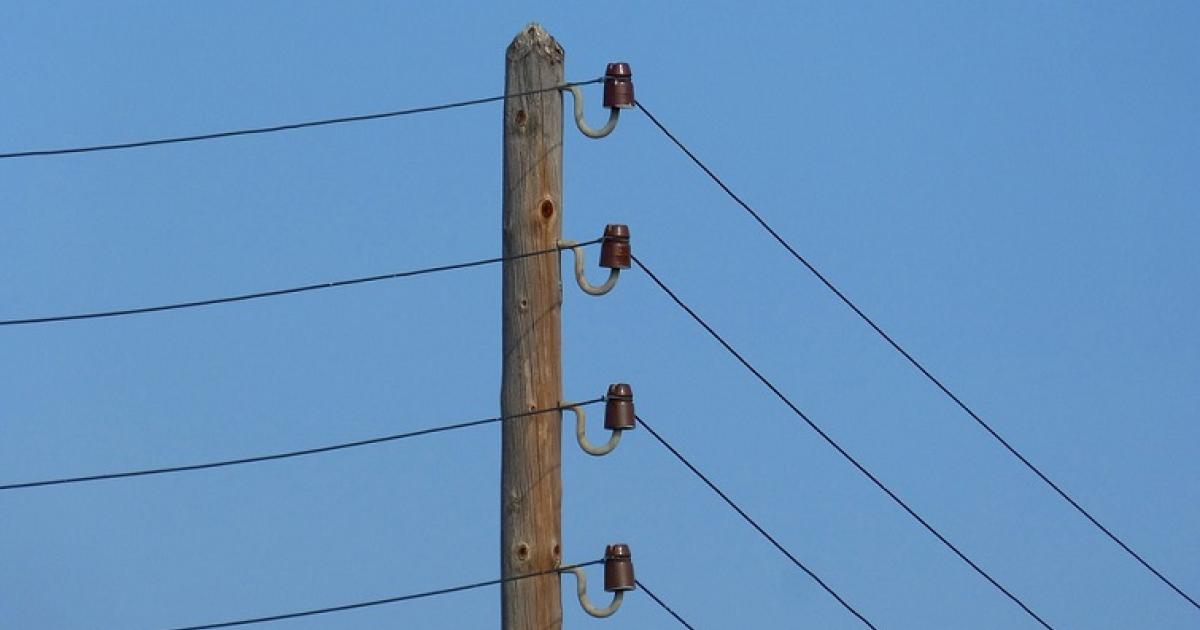     Un homme meurt électrocuté en escaladant un poteau à Petit-Bourg

