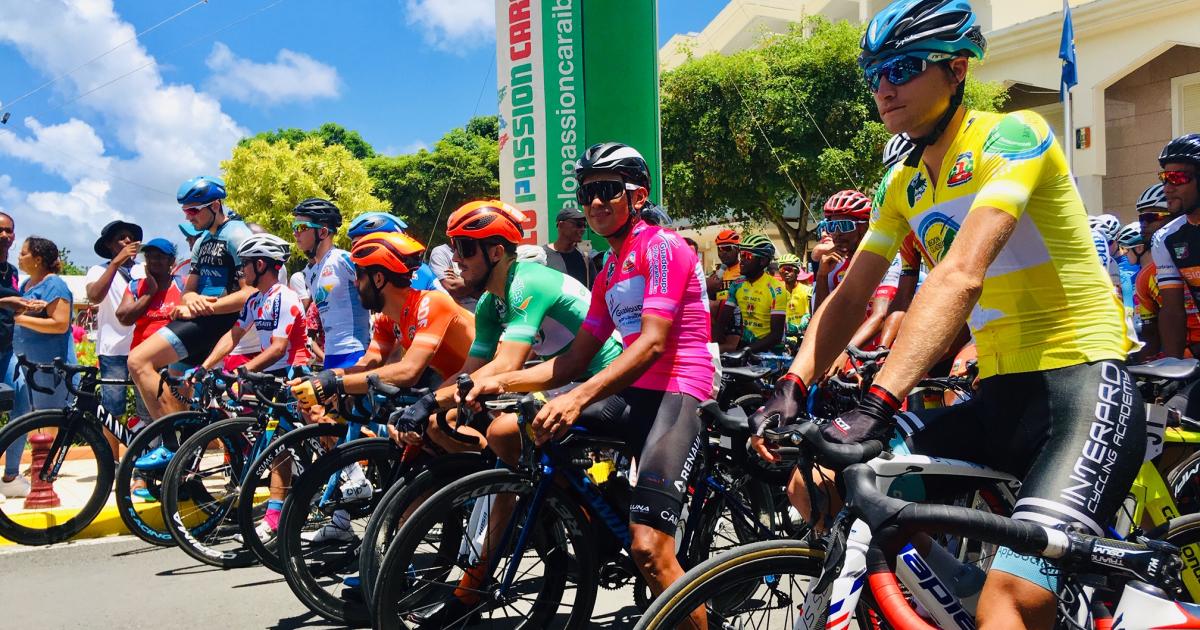     Larpe gagne aux Abymes, le Tour pour Guillonnet. Revivez l'ultime étape du Tour 2019

