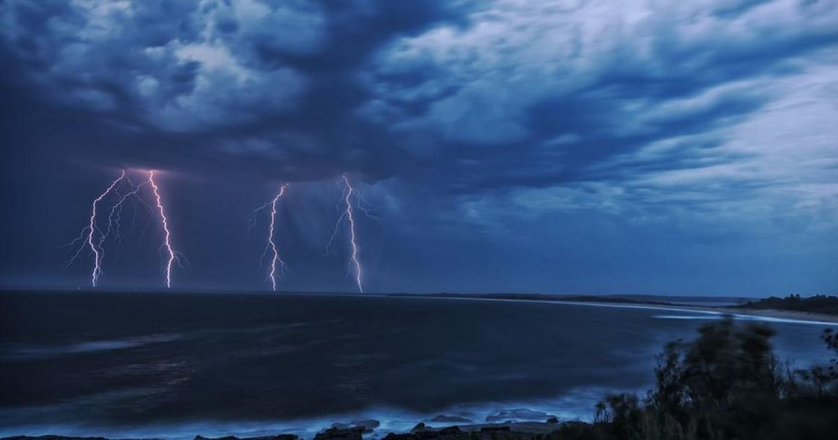     200 impacts de foudre sur et autour de la Martinique depuis hier soir

