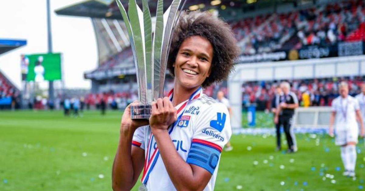     Wendie Renard dans l'équipe type de l'année de la Fifa

