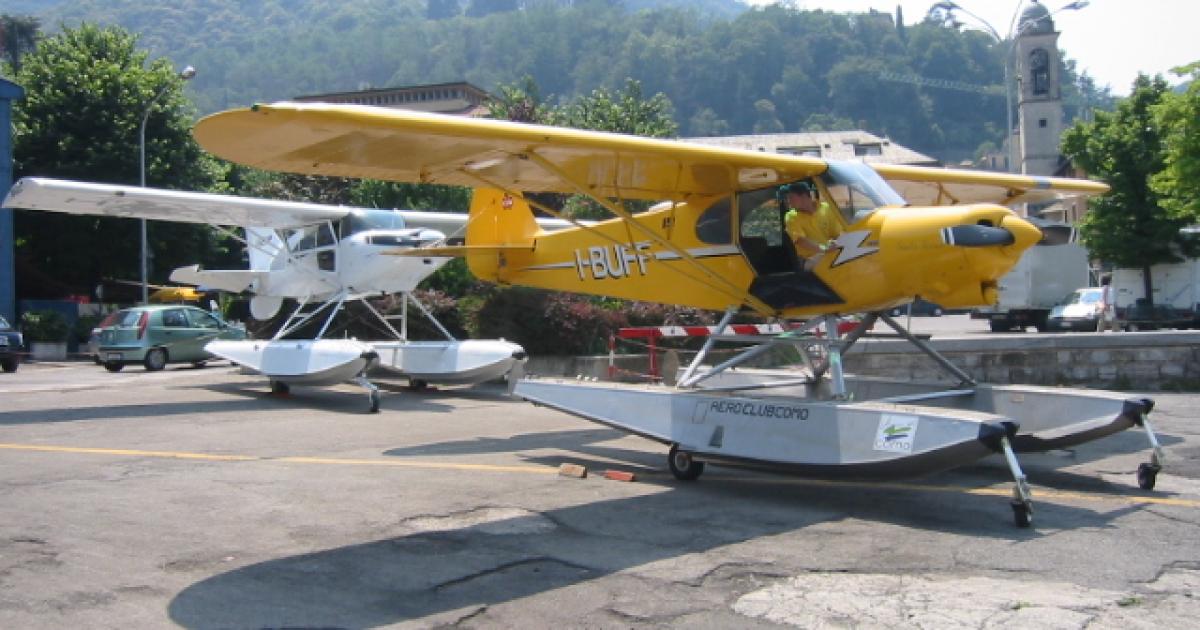     Un hydravion ULM fait un amerrissage forcé face à la plage des Amandiers 

