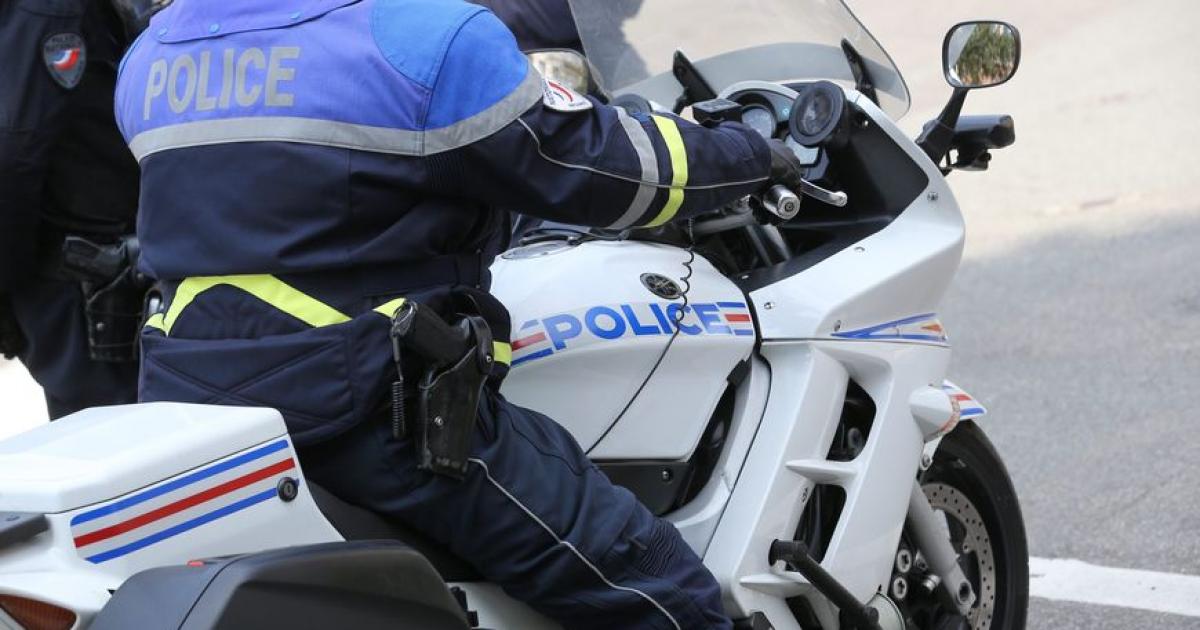     Course-poursuite à contre-sens sur l'autoroute vers Fort-de-France : un motard blessé

