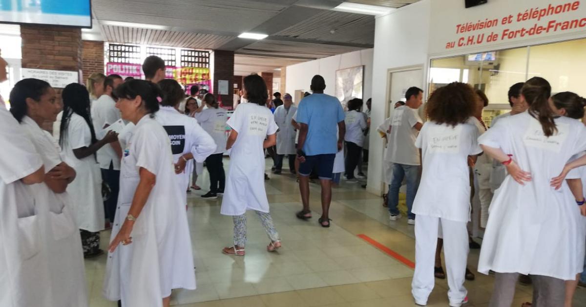     #hôpitalpublic : le personnel hospitalier de Martinique suit la mobilisation nationale

