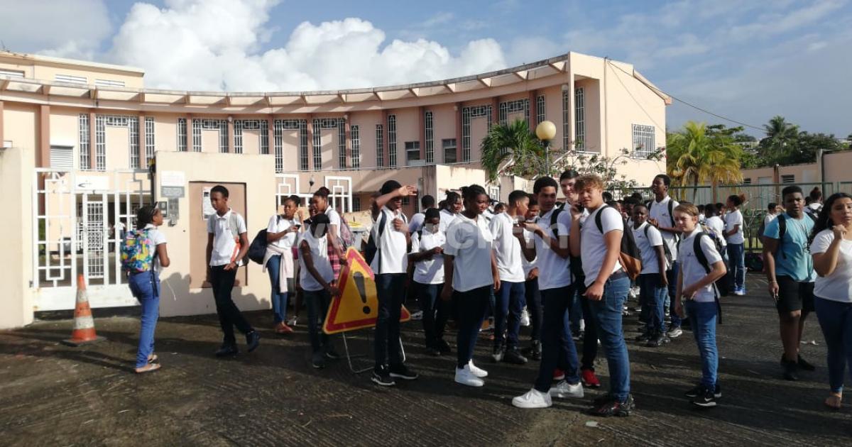     Amiante au collège de Terreville : la principale se veut rassurante 

