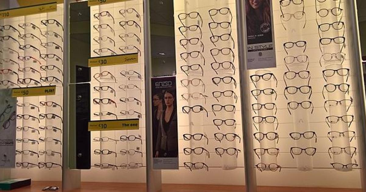     Polémique autour d'une offre d'emploi chez un opticien 

