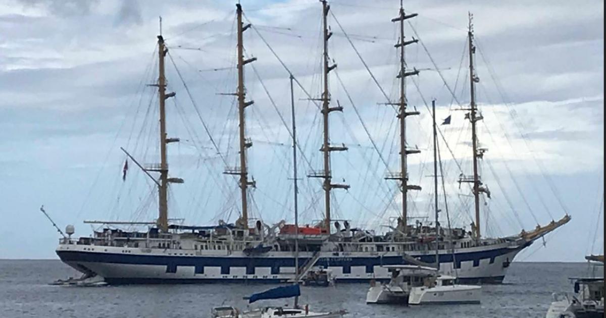     Le "Royal Clipper" lance la saison des croisières à Deshaies

