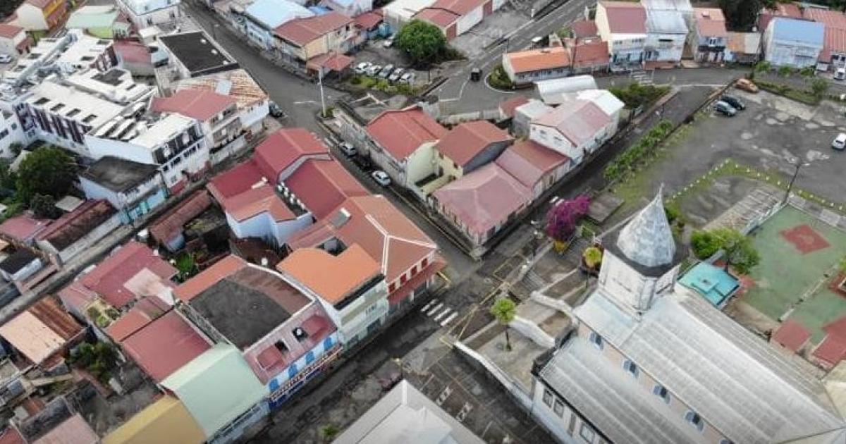     Au Saint-Esprit, un drone au plus haut des cieux pour contrôler le confinement

