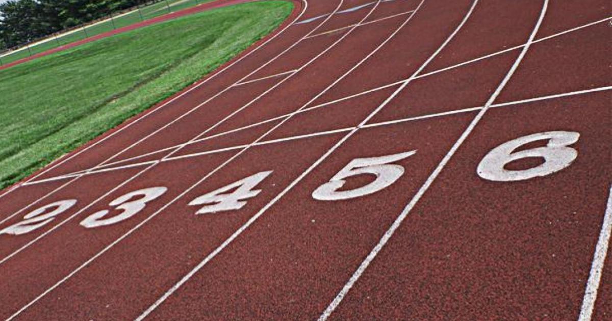     Accusations d'agressions sexuelles contre un entraîneur d'athlétisme : une ancienne athlète mineure témoigne pour la première fois

