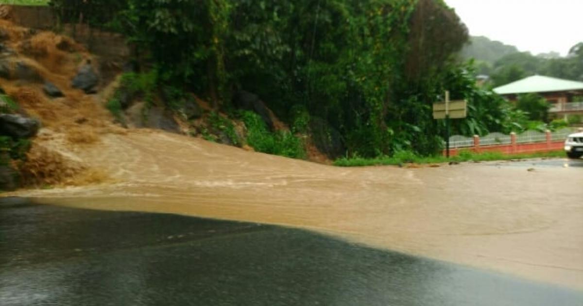     Un important glissement de terrain bloque la RN1 à Salé 

