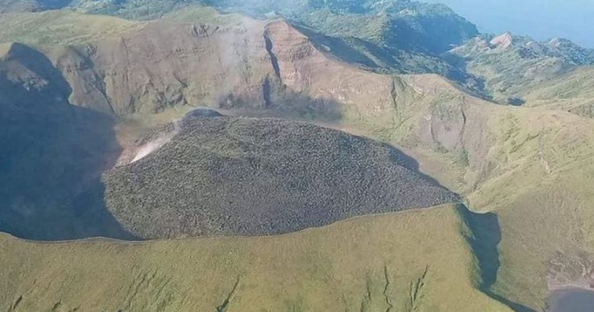     Saint-Vincent : la Soufrière montre des signes d'éruption 

