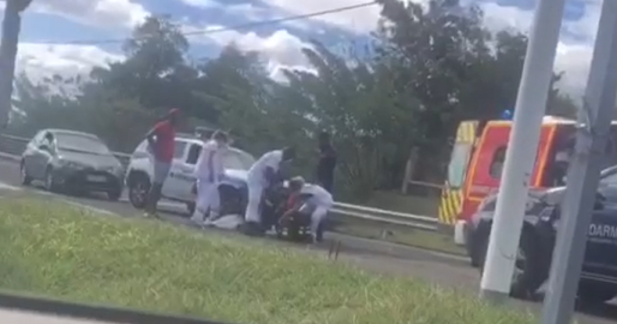     Une collision entre une voiture et une moto fait un blessé léger

