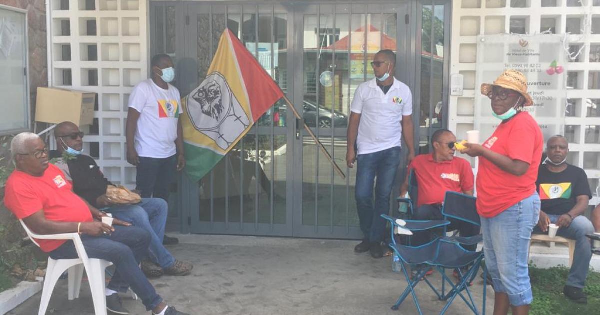     Mouvement de grève à la mairie de Vieux-Habitants 

