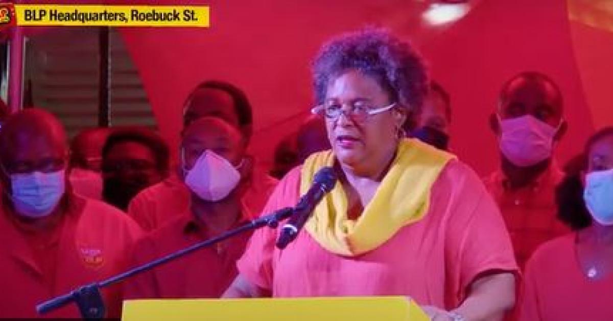     Mia Mottley porte son parti à une nouvelle victoire écrasante à Barbade

