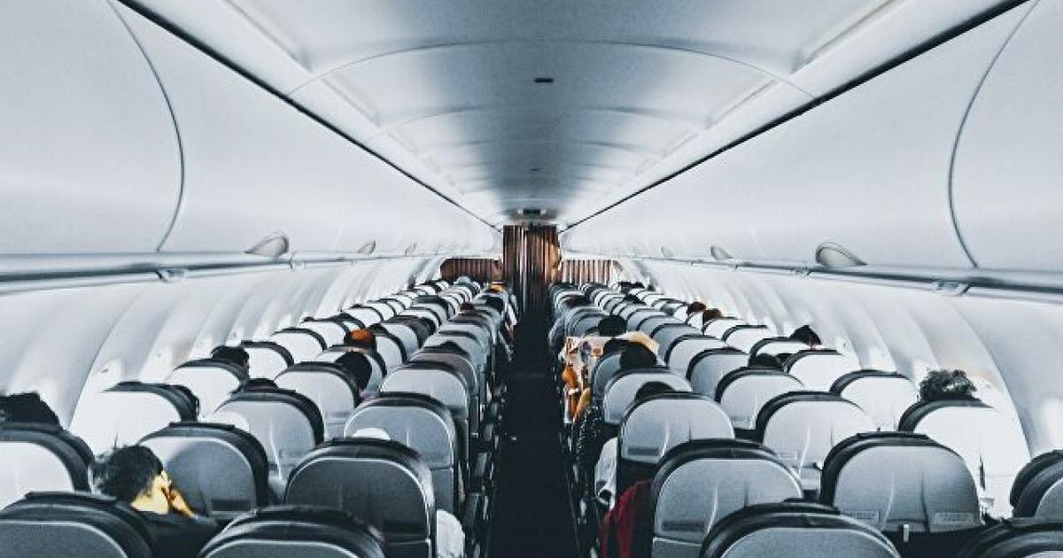     Un passager violent débarqué d'un avion à Pôle Caraïbes 

