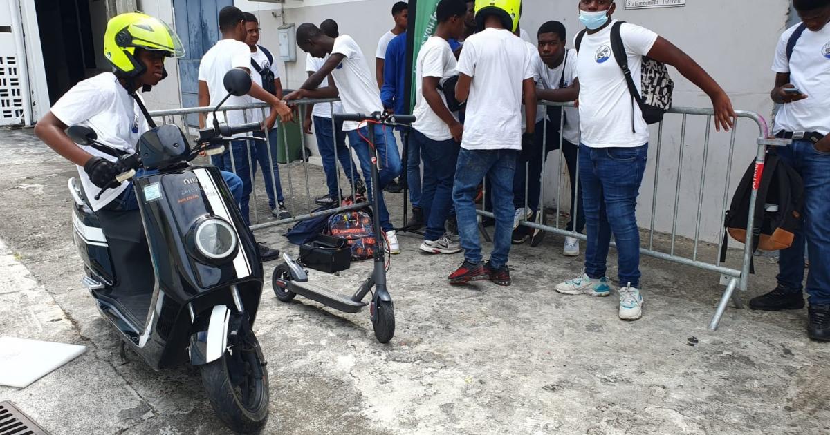     Sécurité routière, innovation et prévention au lycée de Gourbeyre 

