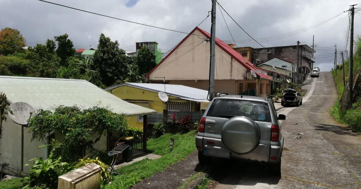     Au Gros-Morne, l'émotion est toujours forte après la déambulation violente d'un forcené

