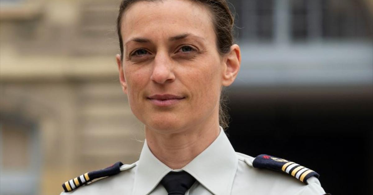     Le colonel Emilie Picot est la première femme à la tête du RSMA de Martinique

