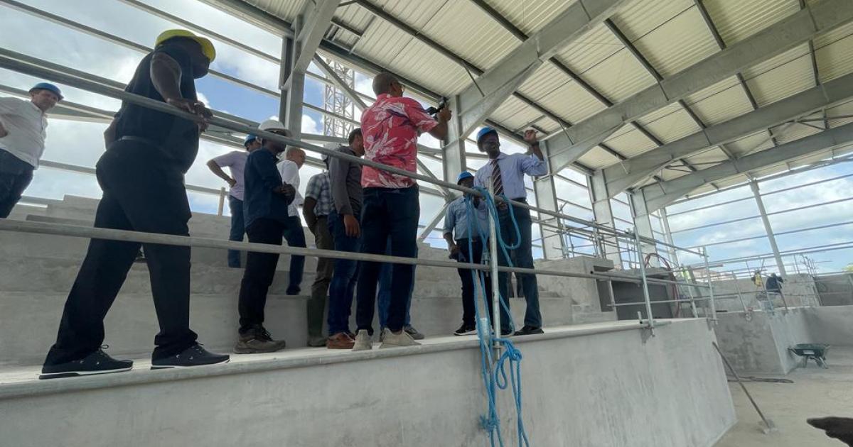     Visite du chantier du futur gymnase de Morne-à-l'Eau

