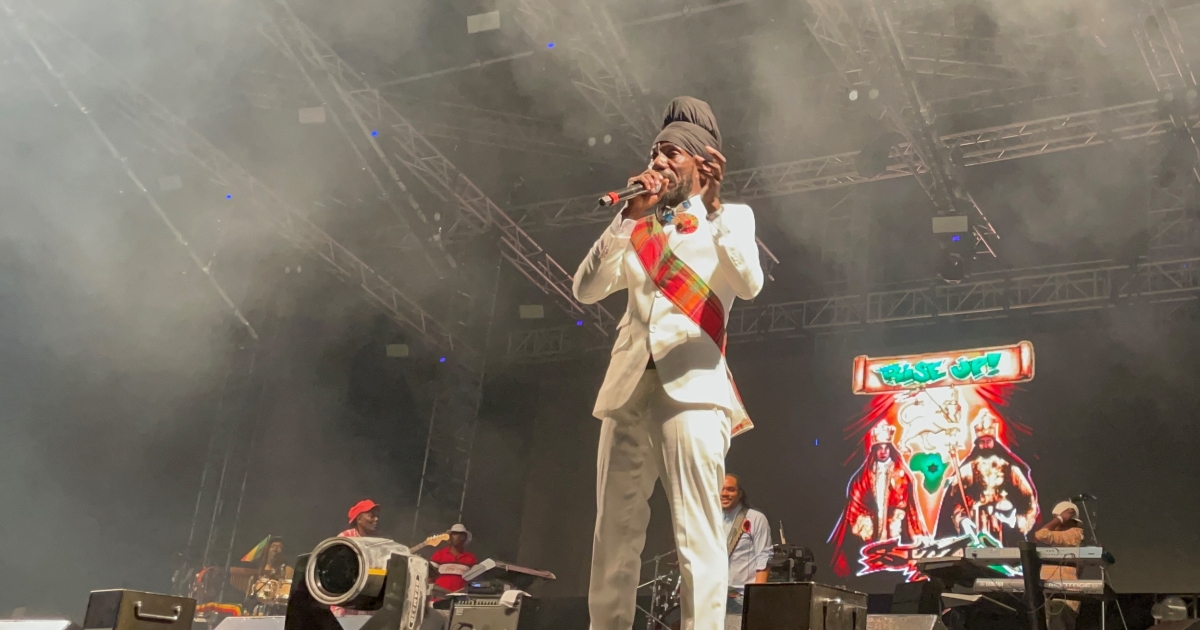     Joie, good vibes et militantisme, Sizzla prépare un concert exceptionnel ce samedi

