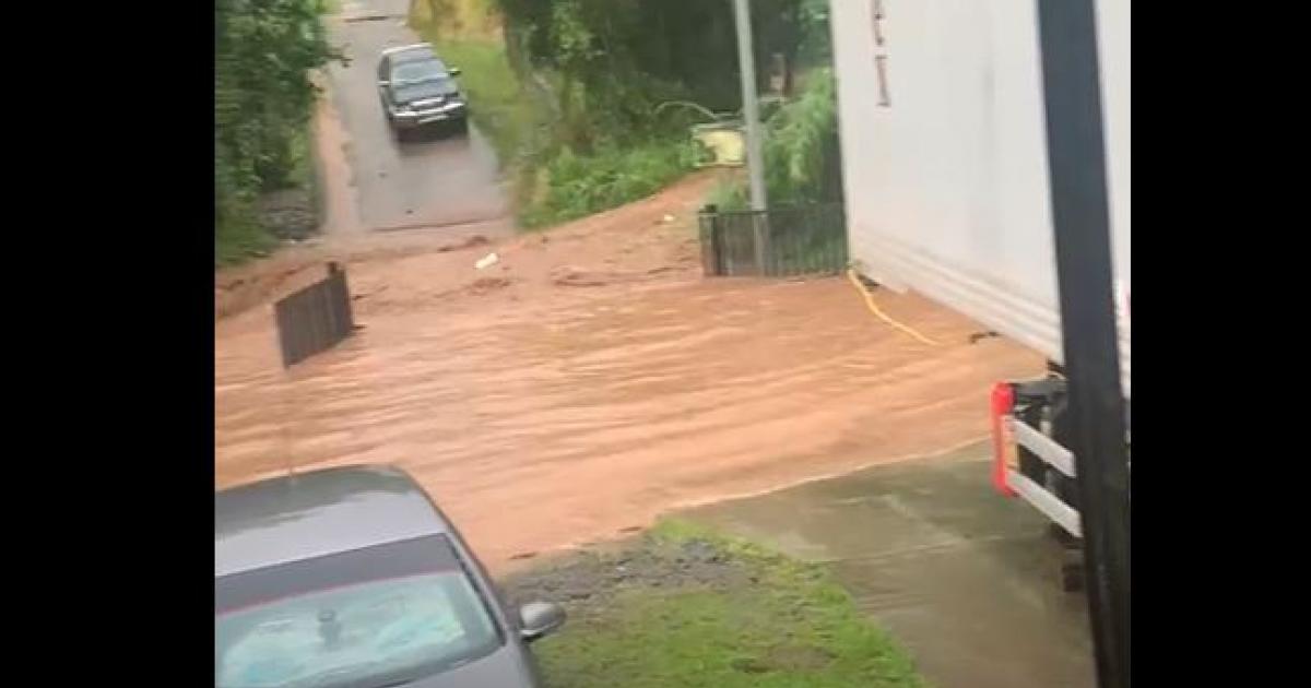     Montée des eaux dans le Nord Atlantique au passage d'une onde tropicale

