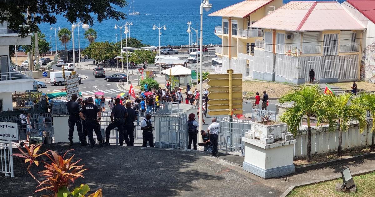     Nouvelle mobilisation en soutien à la famille de « Klodo » à Basse-Terre

