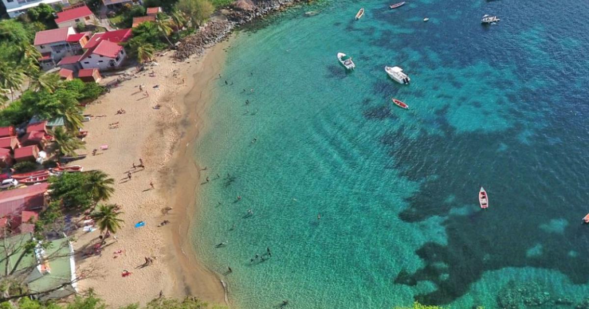     La baignade interdite à l’Anse Noire et à l’Anse Dufour

