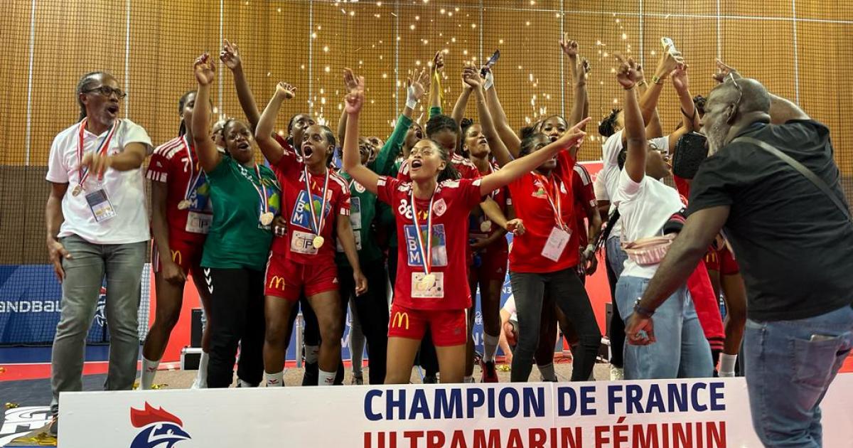     Handball : l'Etoile de Morne-à-l'Eau champion ultramarin chez les femmes

