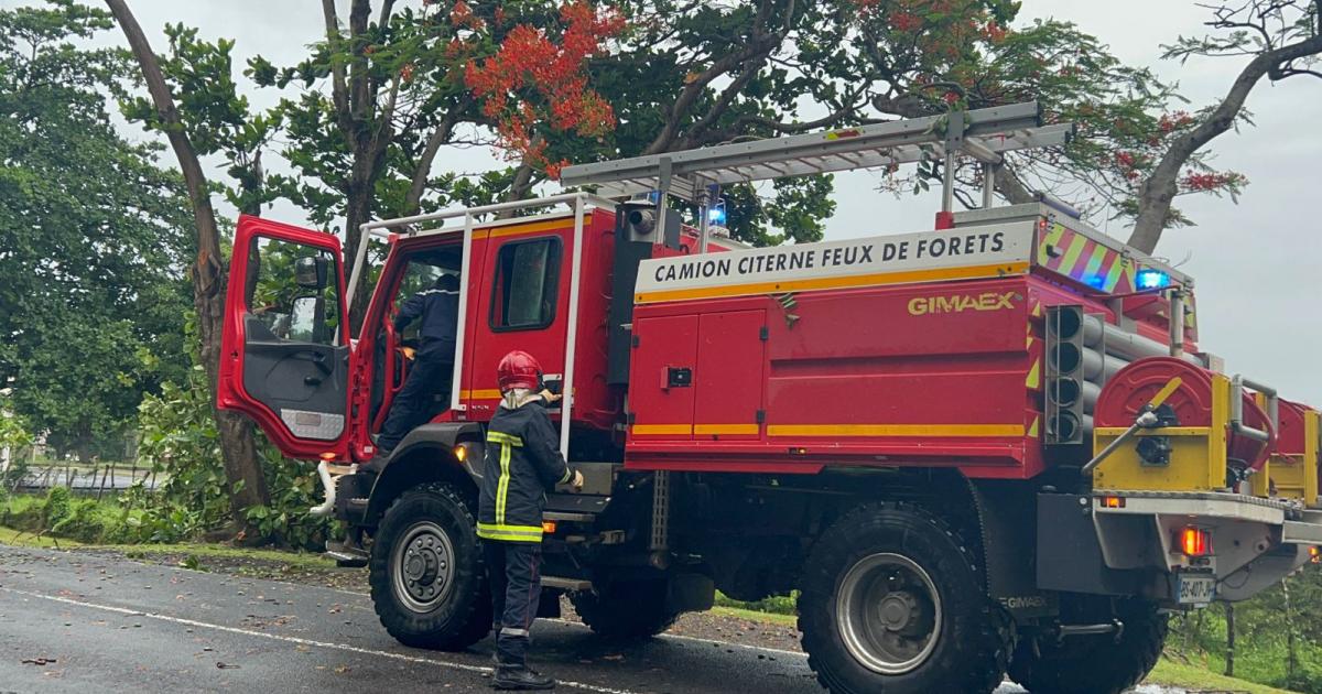     [?Direct] Suivez le passage de la tempête Bret sur la Martinique

