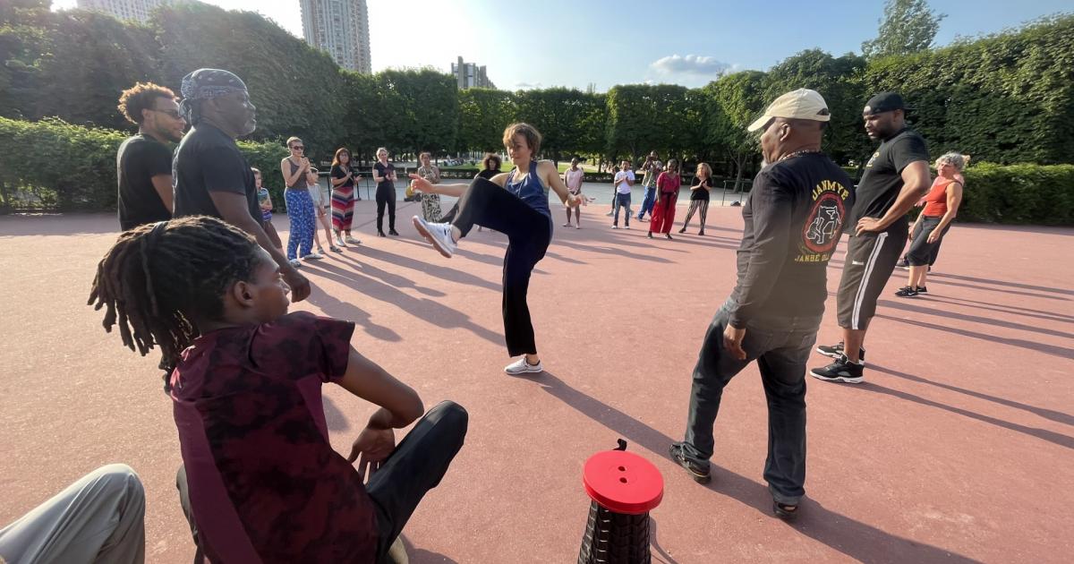     Les danses traditionnelles antillaises en opération séduction à Paris

