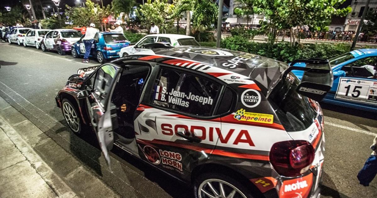     Martinique Rallye Tour : un grand show nocturne des pilotes à Fort-de-France

