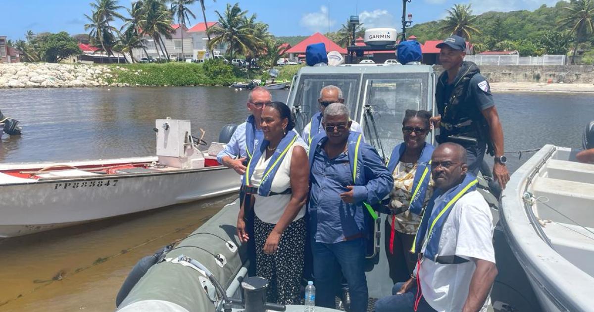     Sargasses : un barrage expérimental bientôt installé à Capesterre à Marie-Galante

