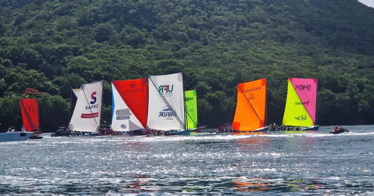 Tour des yoles 2023 : la quatrième étape propose un slalom entre les îlets