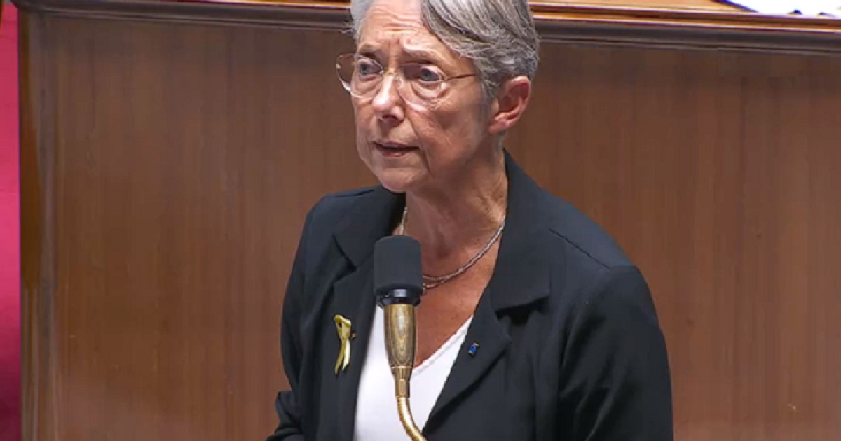     Elisabeth Borne interpellée sur les Outre-Mer lors de la reprise parlementaire

