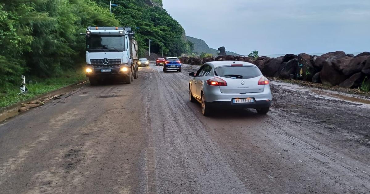     La RD6 rouverte ce dimanche en journée entre Gourbeyre et Vieux-Fort

