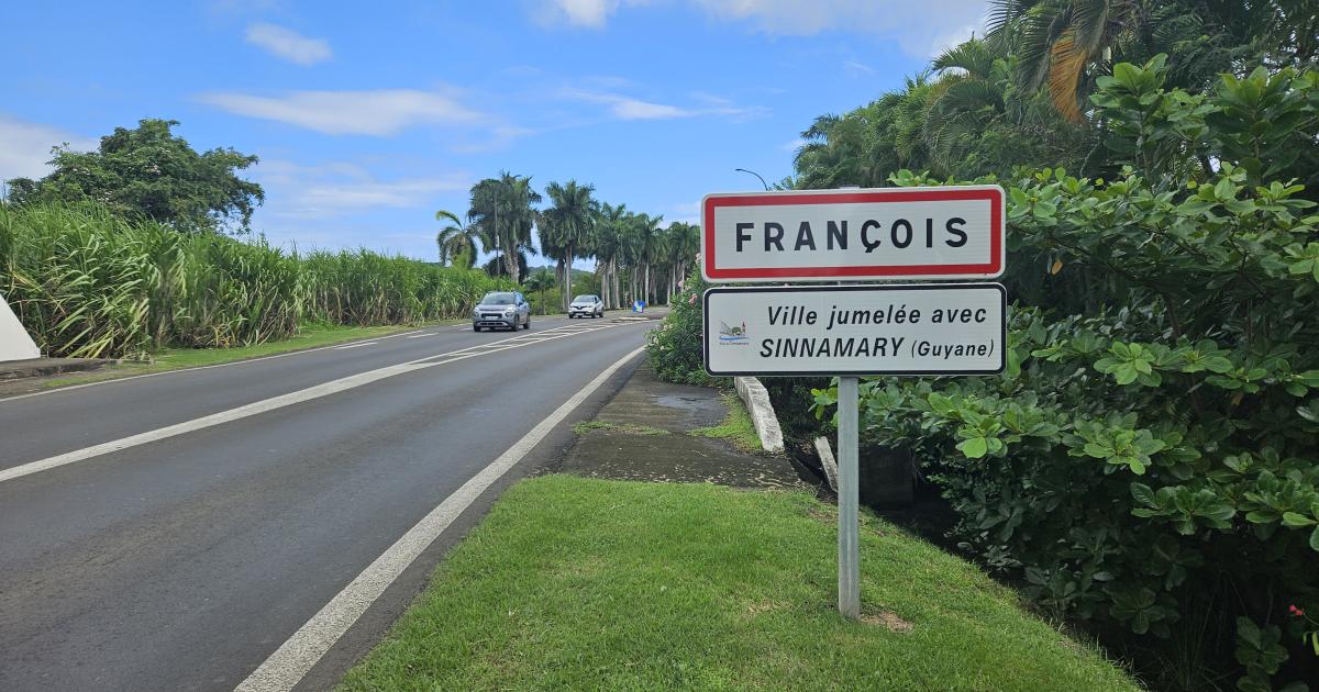     Le François se réveille sous le choc après la disparition de son maire

