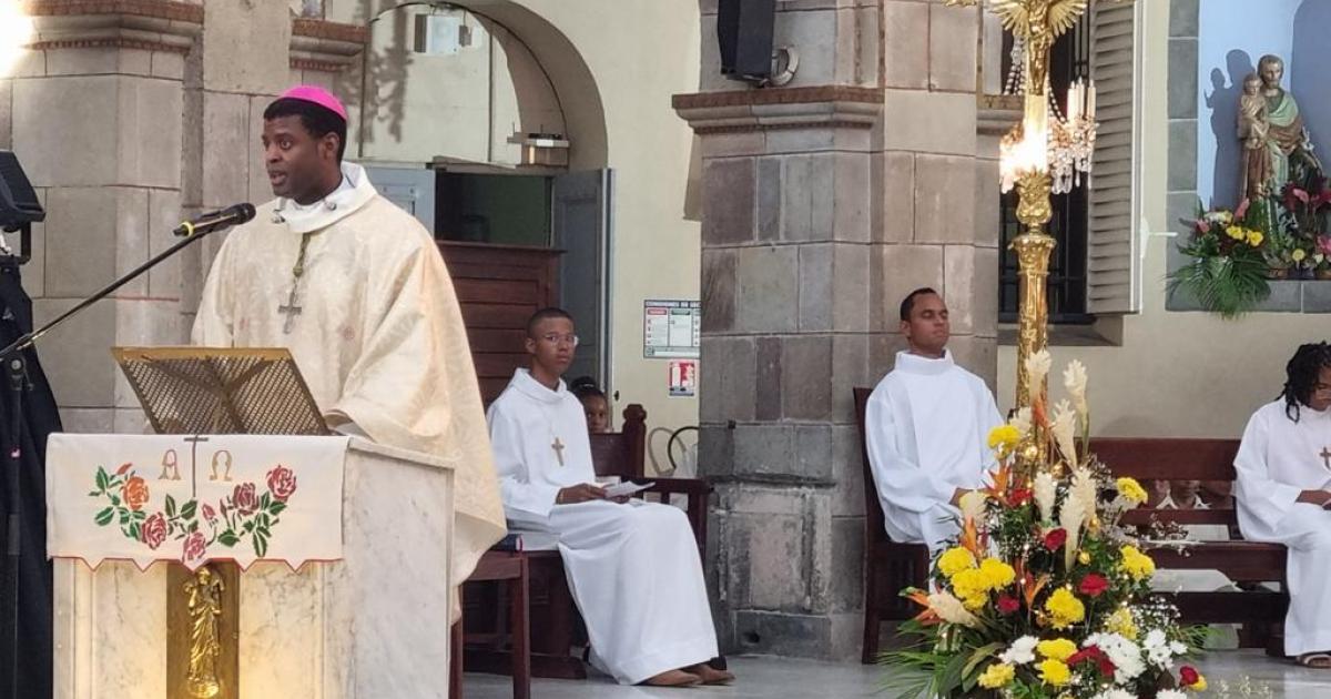     L’évêque de Guadeloupe célèbrera la messe du réveillon de Noël à Saint-Claude

