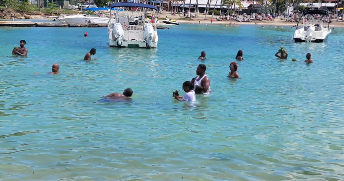     Le « bain démarré », une tradition qui se perpétue en Guadeloupe

