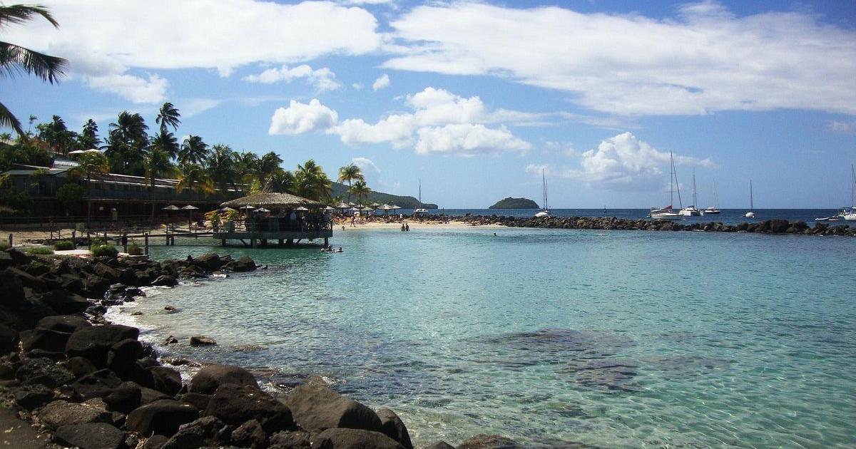     Un touriste de 75 ans se noie à la Pointe du Bout, aux Trois-Îlets

