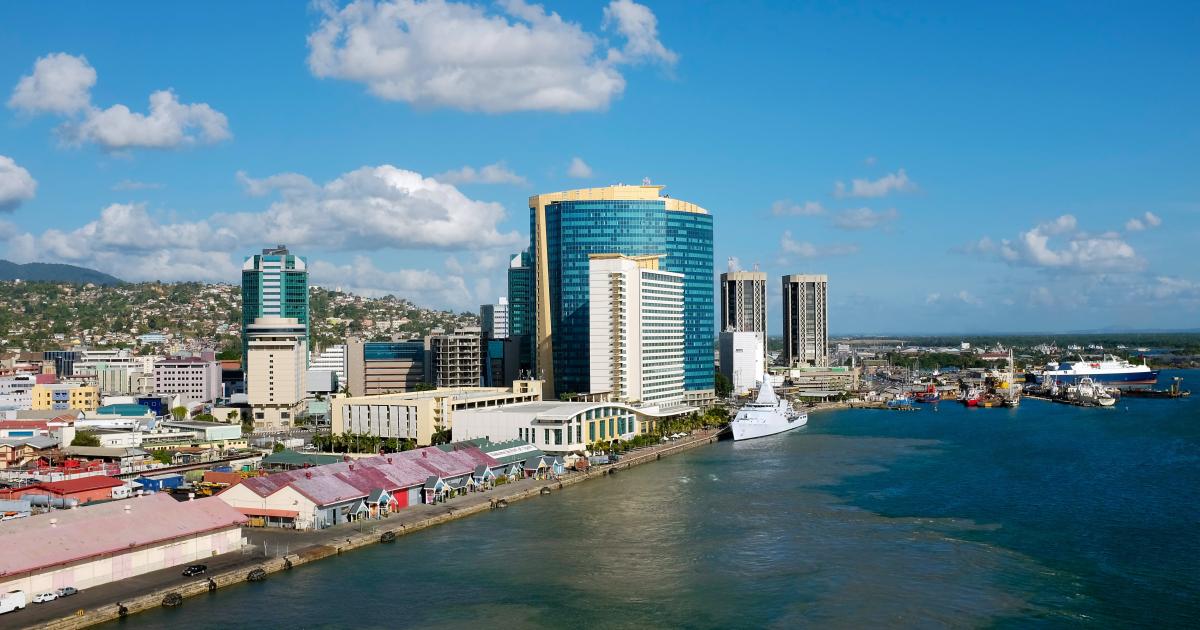     Une marée noire à Trinidad-et-Tobago liée à un mystérieux navire en pleine saison du carnaval

