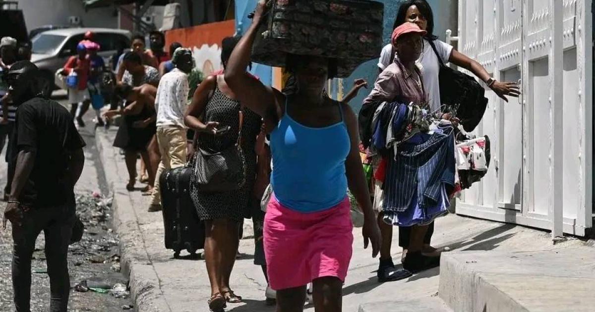     Port-au-Prince en « état de siège », les diplomates internationaux évacués

