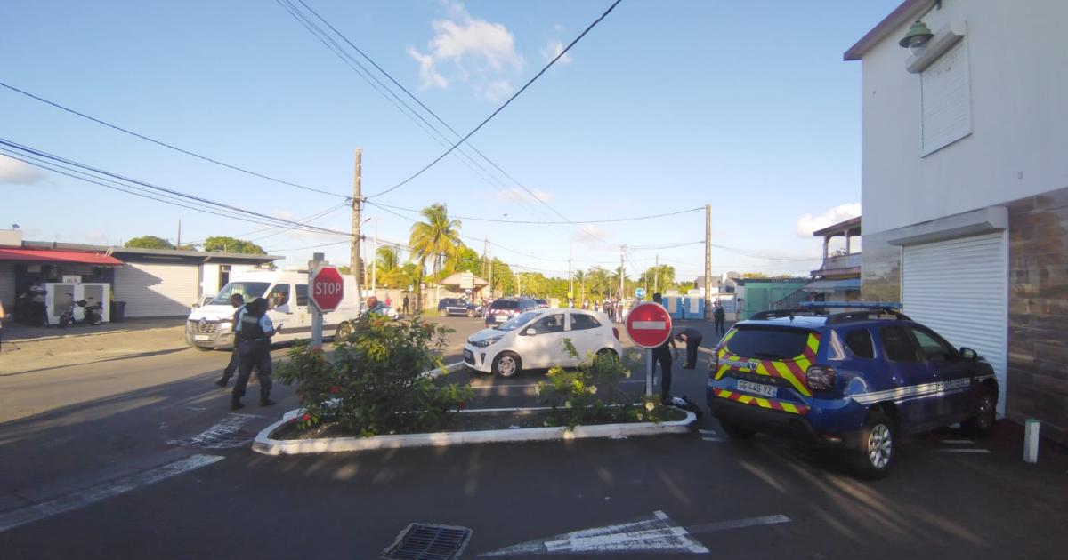     Mortellement blessé par balles devant le centre commercial « Vénus » à Baie-Mahault 

