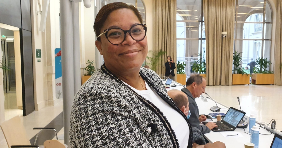     [ DOSSIER SARGASSES ] Possible coopération de la Guadeloupe et de Grenade dans la valorisation des sargasses

