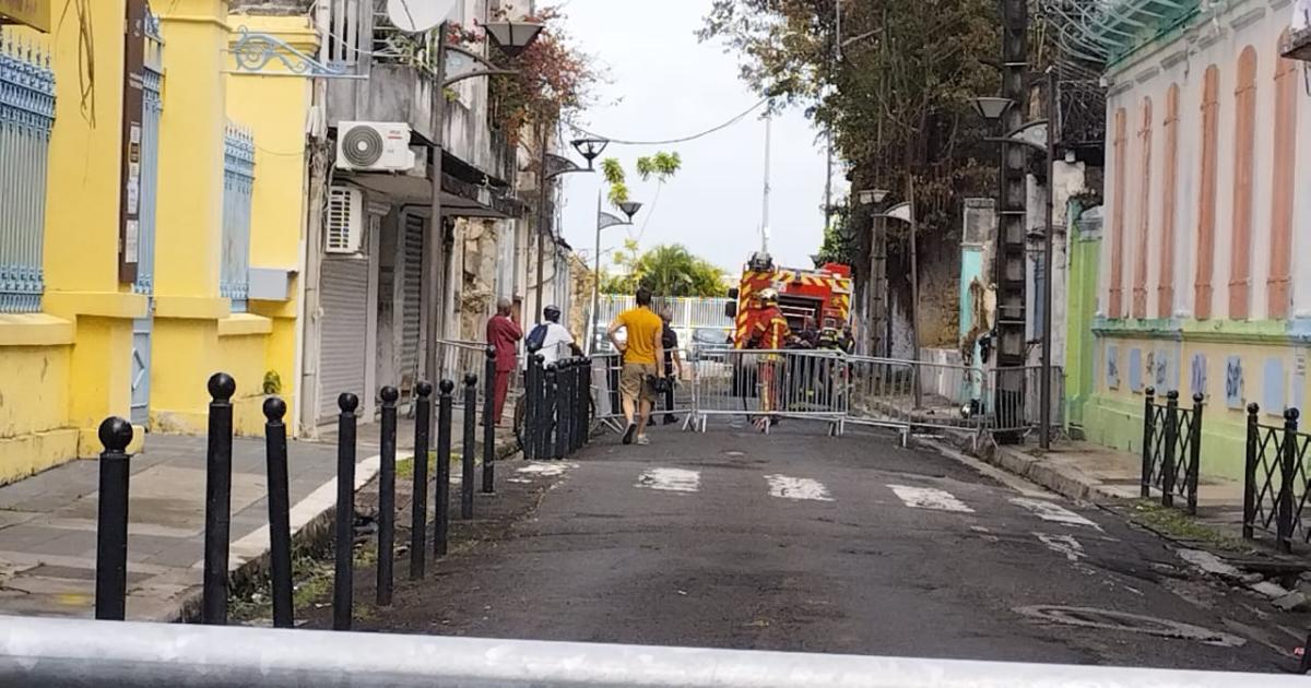     Interdiction formelle d'approcher le site sinistré de la rue Peynier 

