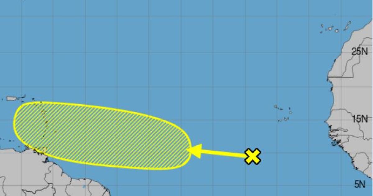     Le NHC surveille une onde tropicale située au Sud-Ouest du Cap Vert

