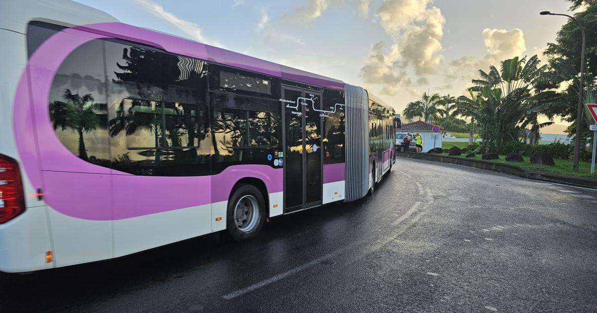     Pas de BHNS sur les voies du TCSP "en raison de plusieurs incidents techniques"

